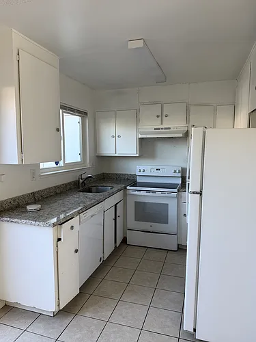 111 Freeway Dr Photo 1