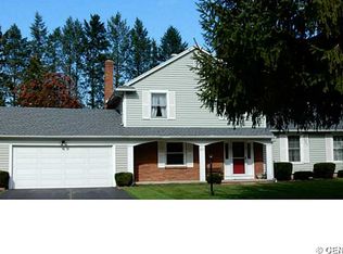 217 Hampton Way, Penfield, NY 14526