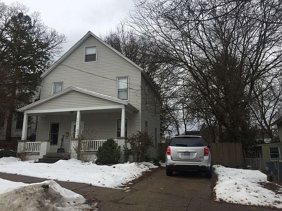 3rd image of 605 Harlan Ave NE