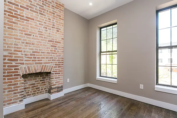 Rented by MNS | media 21