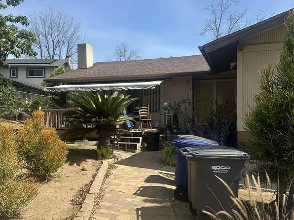 1336 Top Rail Ln, Escondido, CA 92027