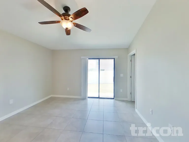 10129 Carloway Hills Dr — Photo 2