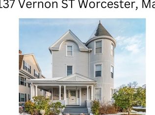 137 Vernon St #1, Worcester, MA 01610