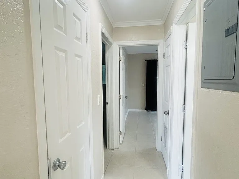 NW 57th St — Photo 13
