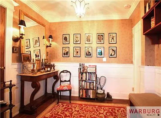 Sold by Warburg | media 2