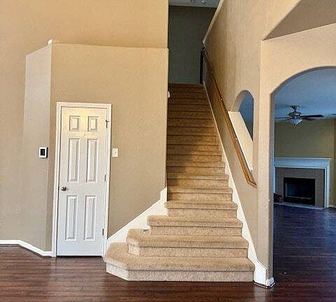 4th image of 2702 Tumbling River Dr
