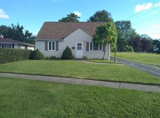 76 Sandra Dr, Cheektowaga, NY