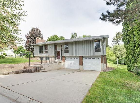 2nd image of 4194 W Kirkcaldy Cir