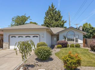 3465 Shelby Dr, Medford, OR 97504