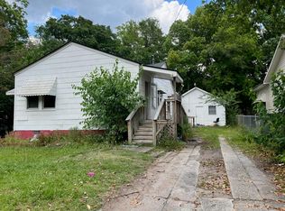 2667 Lawrence St, North Charleston, SC 29405