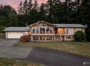 735 N Maple Hill Rd, Kelso, WA 98626