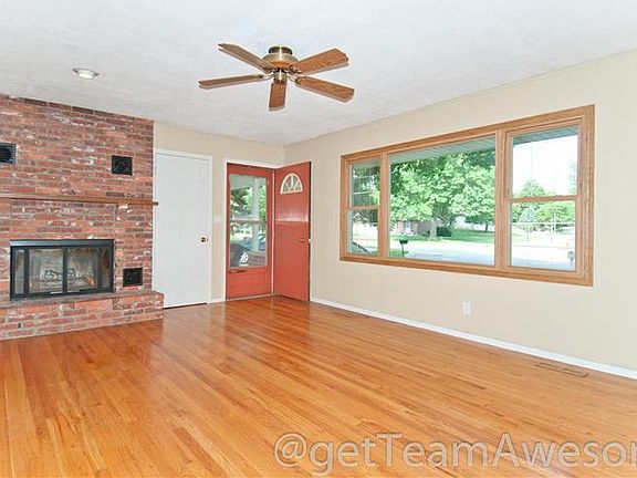 3rd image of 4900 Canterbury Ln