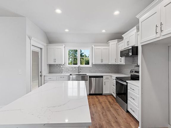 4th image of 6616 Brookridge Dr