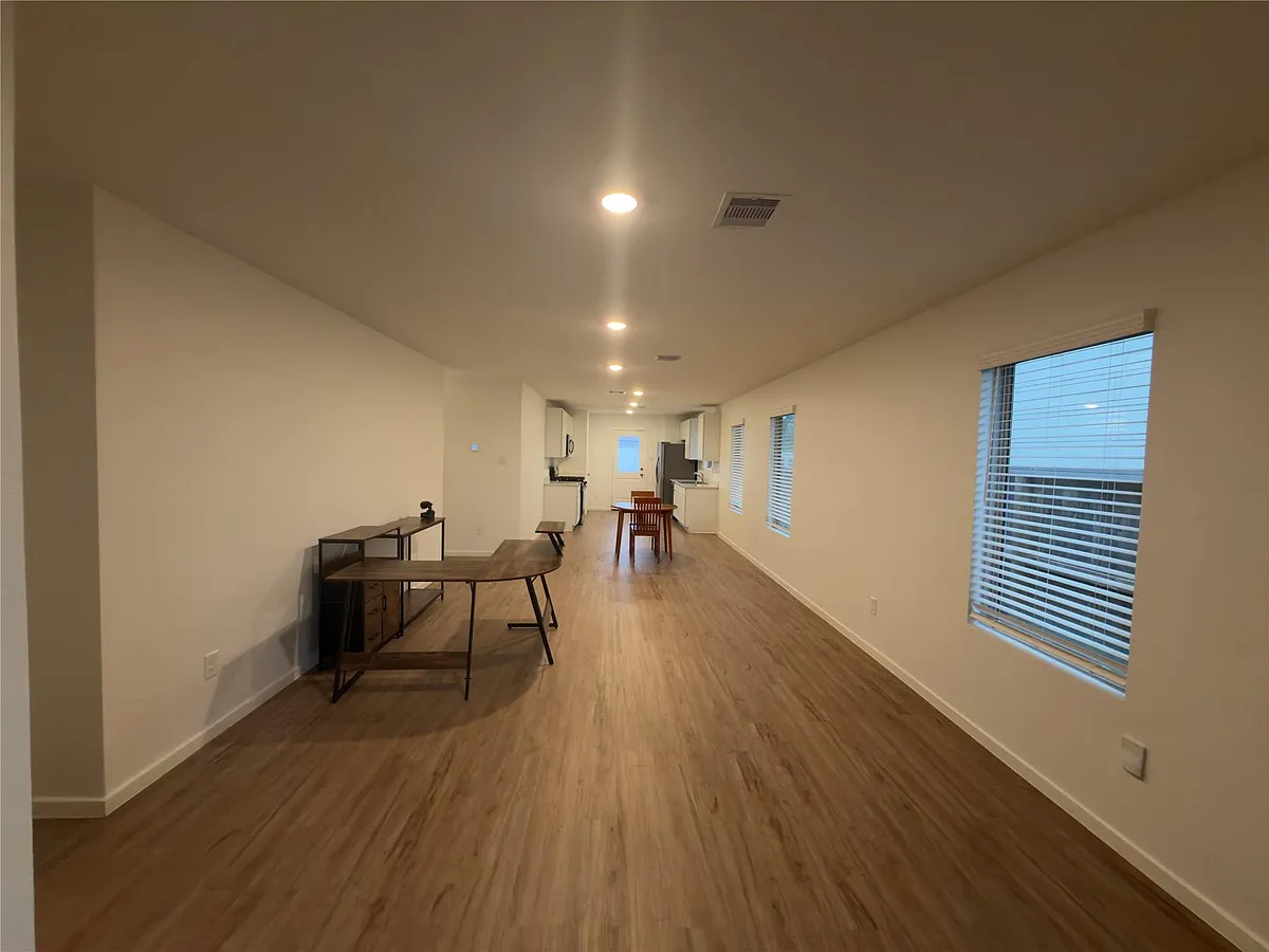 Building Photo - 18542 Cepagatti Dr