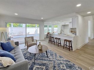 22 Brookstone, Irvine, CA 92604