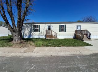 17311 E Us Highway 40 Trailer J33, Independence, MO 64055