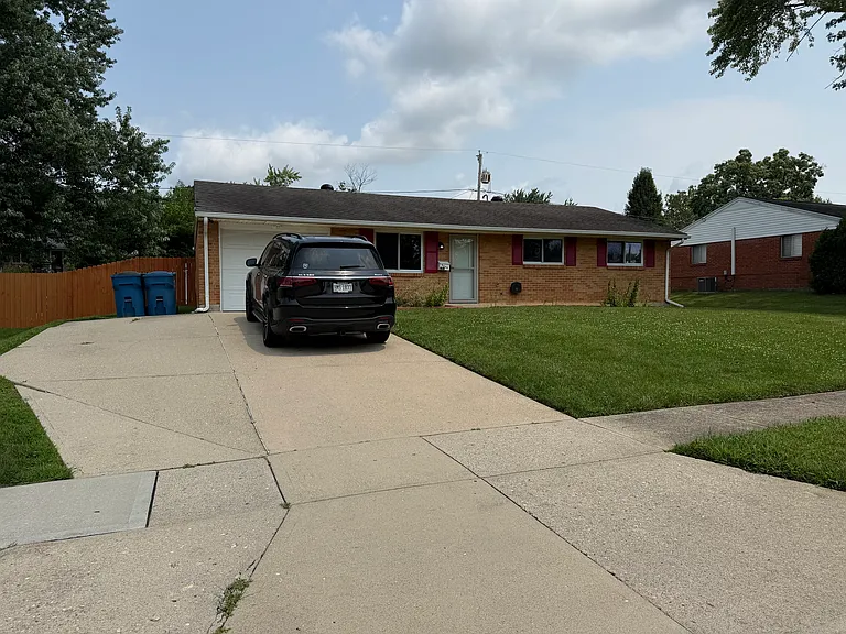 Large oversized driveway
