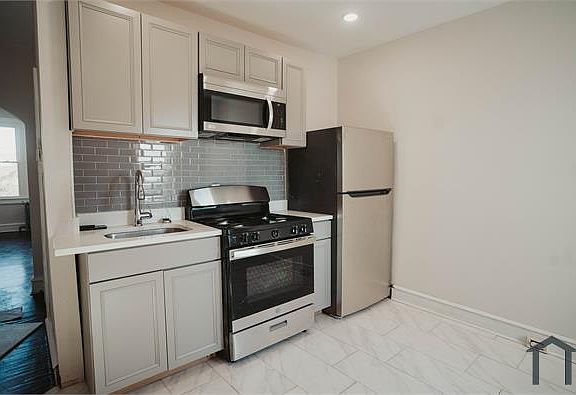 3rd image of 1842 N 54th St #1