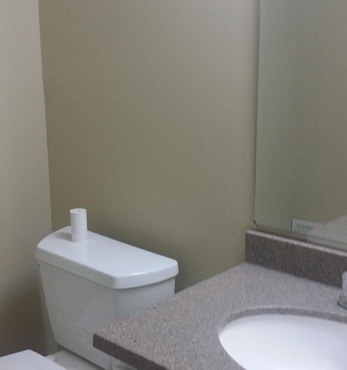 1st image of 124 Bluebird Dr