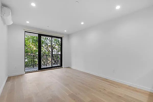 1st image of 221 E 117th St APT 3A