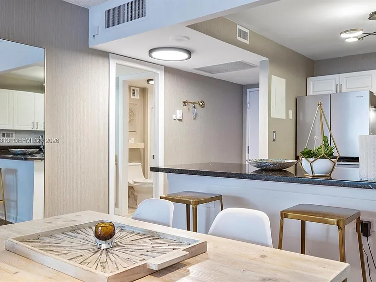 2301 Collins Ave #421 — Photo 16