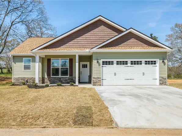 105 Dacus St, Williamston, SC 29697