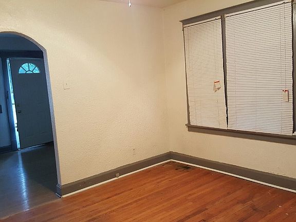 4th image of 8225 Jefferson Ave