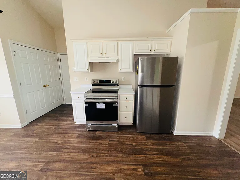3305 Chandon Ln — Photo 5