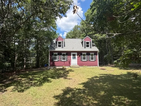 38 Sandy Beach Rd, Plymouth, MA 02360