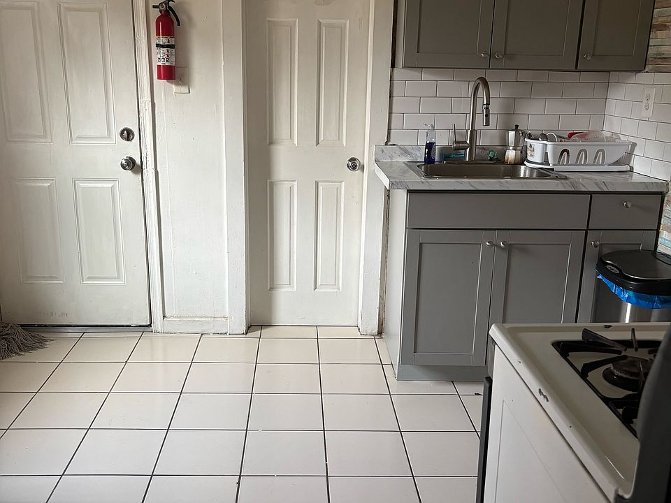 1st image of 477 Miller St APT 5