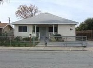 453 N Humboldt Ave, Fresno, CA 93706