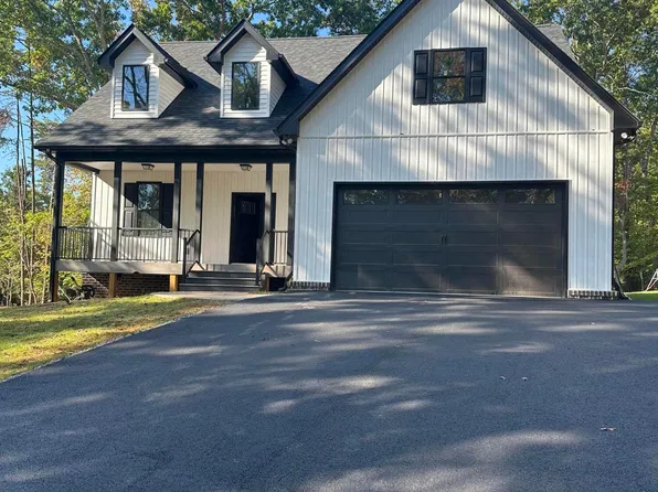 402 Gap Bridge Rd, Moneta, VA 24121