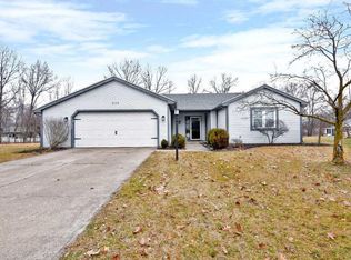 8126 Whittier Ct, Fort Wayne, IN