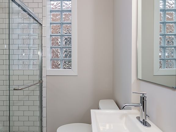 5th image of 6320 Oakland Ave #2AK