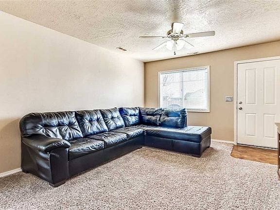 5th image of 3312 Airport Ave
