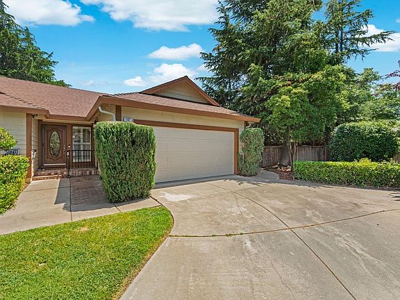 5th image of 107 White Sands Drive