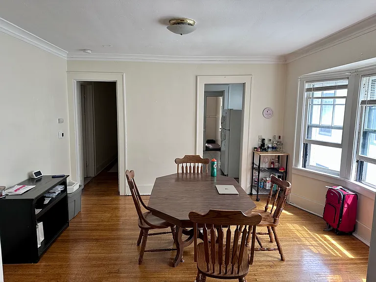 152 Milburn St #2 — Photo 5