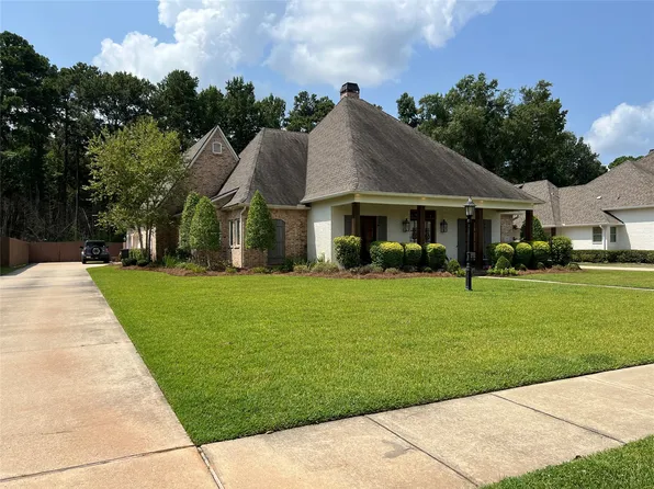 435 Oakwood Trace Ct, Shreveport, LA 71106