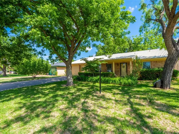 1233 Piedmont Dr, Abilene, TX 79601