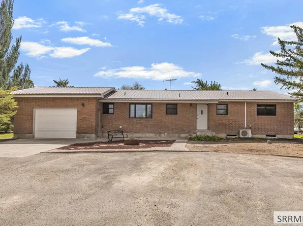 568 E 2200 N, Monteview, ID 83435