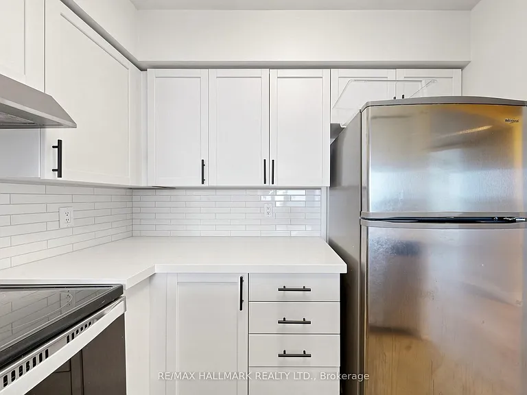 35 Finch Ave E #1808 — Photo 15