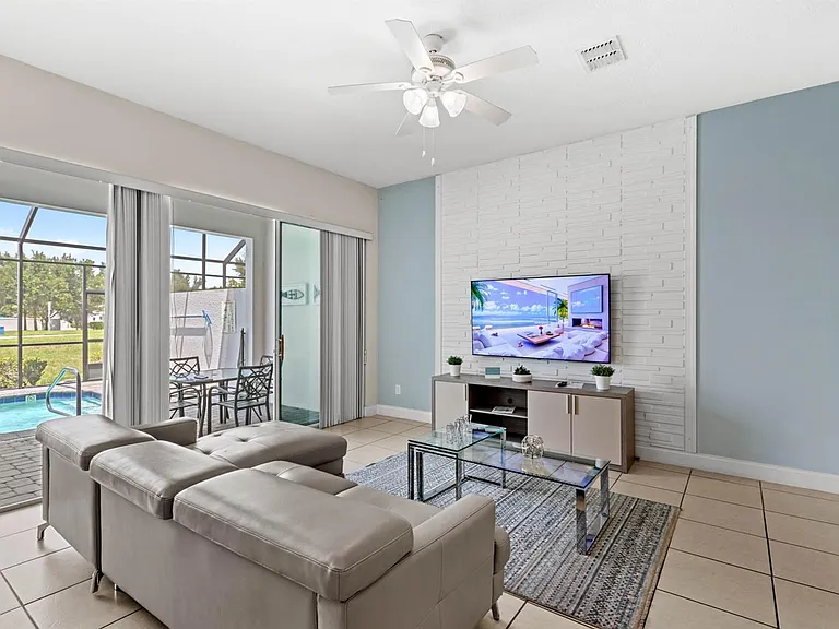 154 Captiva Dr — Photo 12