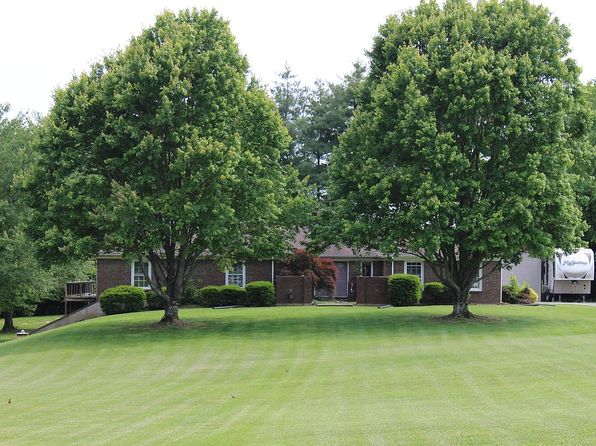 404 Hardy Ln