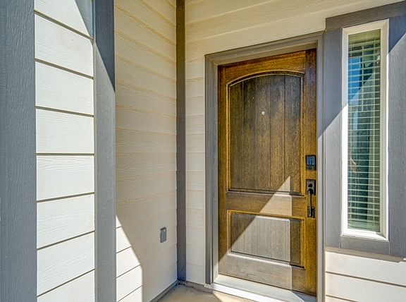5th image of 2804 Mary Elizabeth Dr