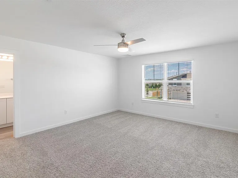 1856 Bonham Ln — Photo 12