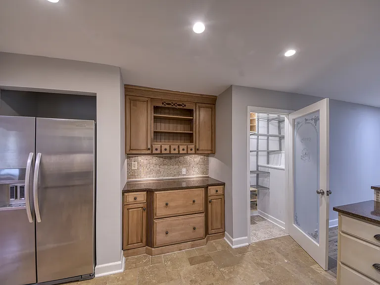 6819 NW Park Plaza Dr — Photo 9