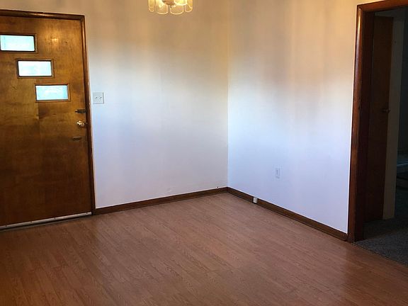 5th image of 36 Washington Ave