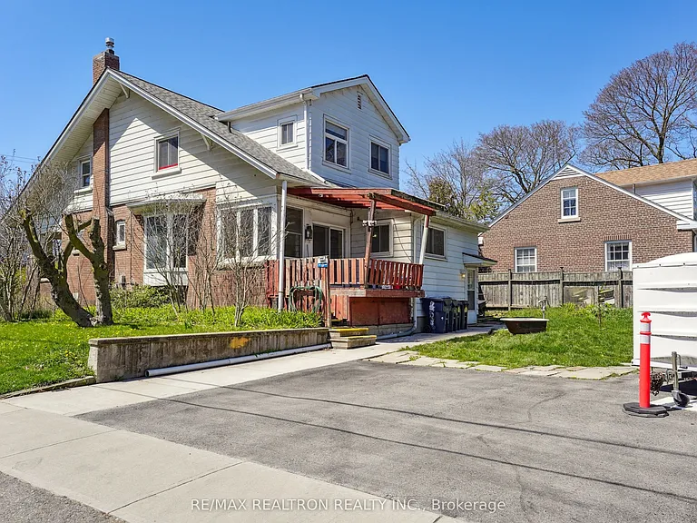 2585 Lake Shore Blvd W — Photo 38