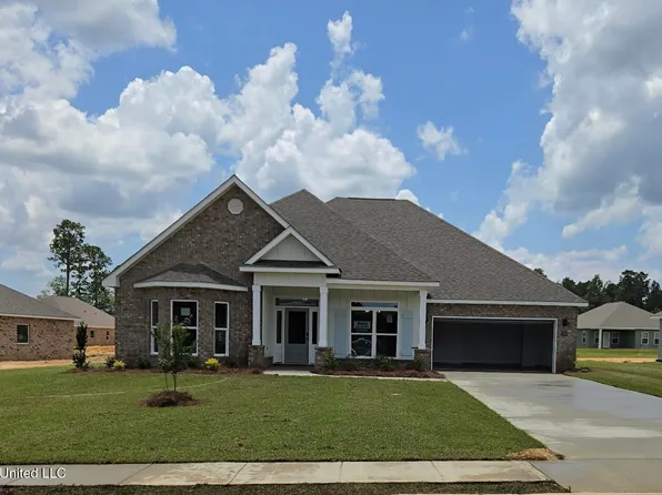 17093 River Hills Dr, Gulfport, MS 39503