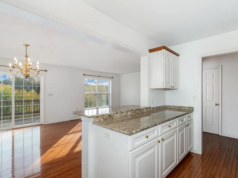 1172 Heron Ct — Photo 8